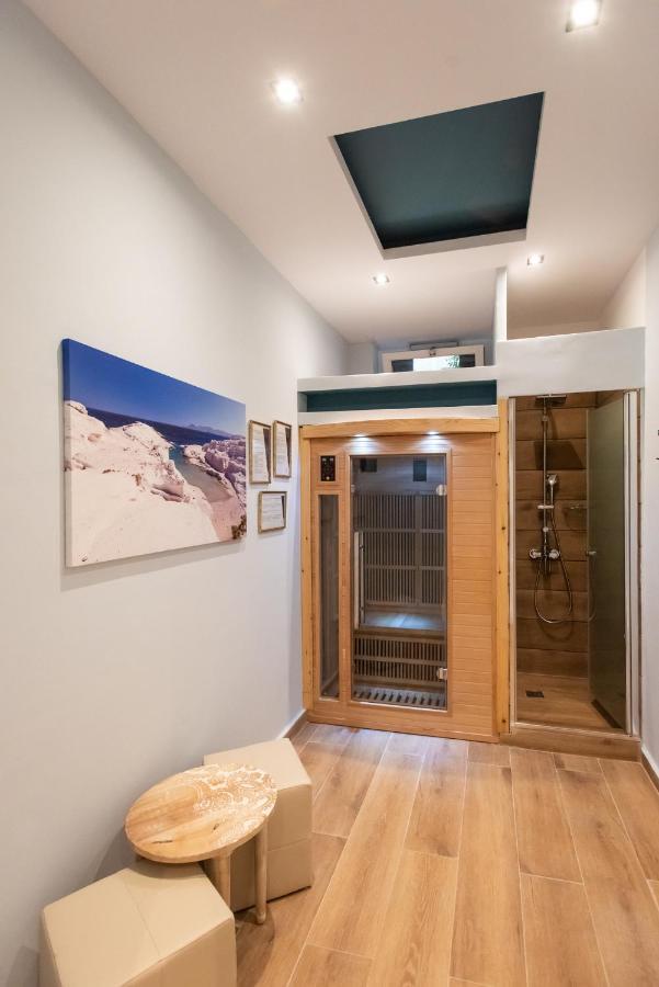 Blue Ark Lavish Sauna Suite Athens Exterior photo