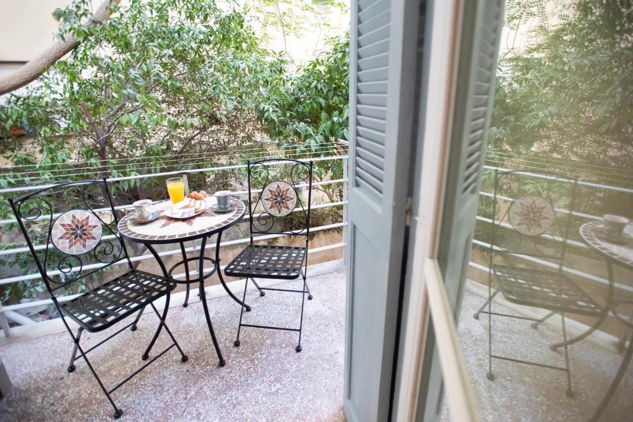 Blue Ark Lavish Sauna Suite Athens Exterior photo