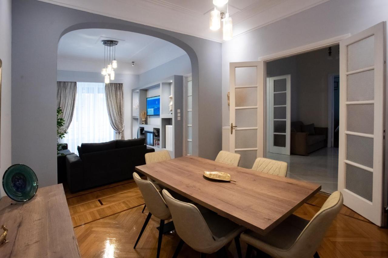 Blue Ark Lavish Sauna Suite Athens Exterior photo