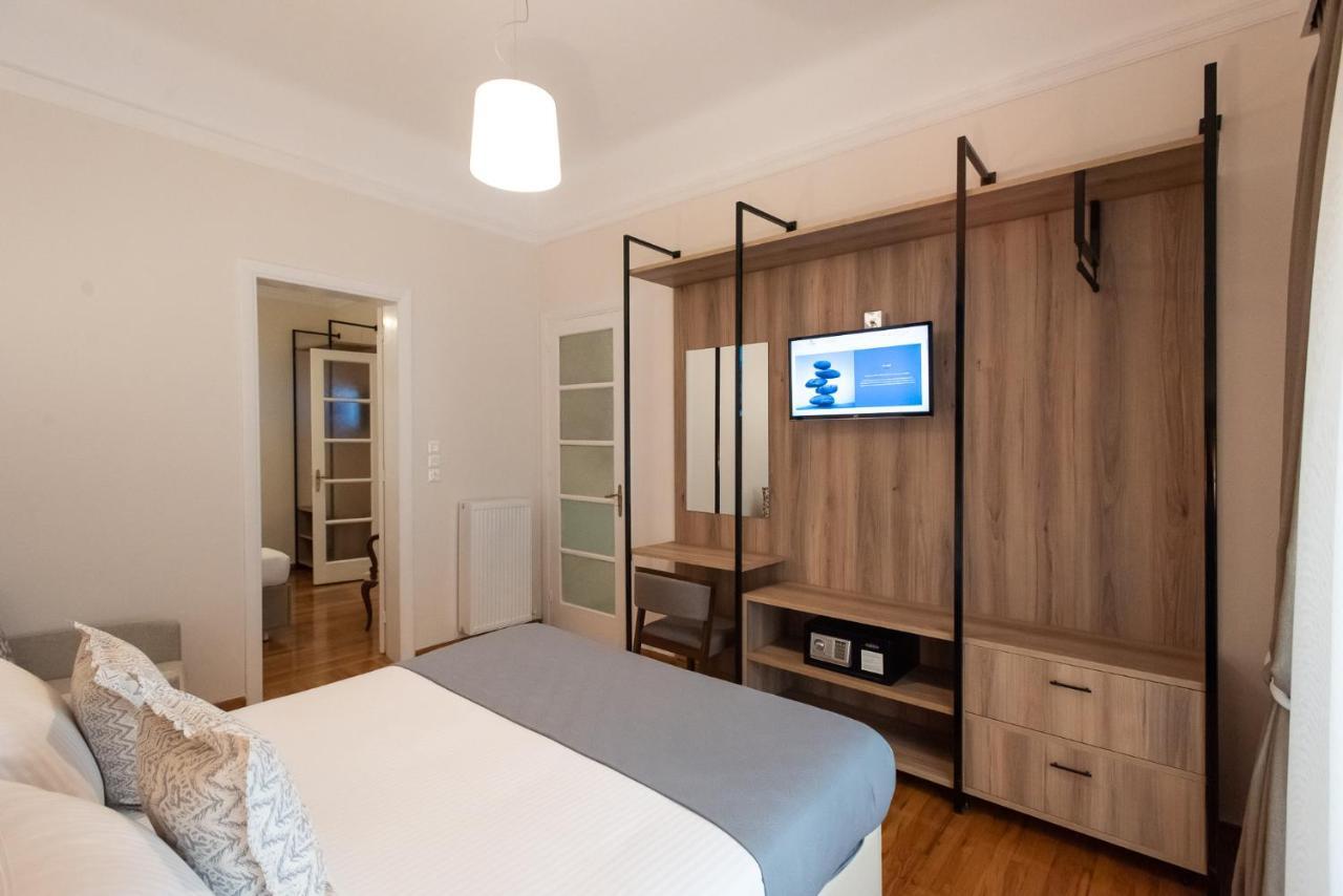 Blue Ark Lavish Sauna Suite Athens Exterior photo