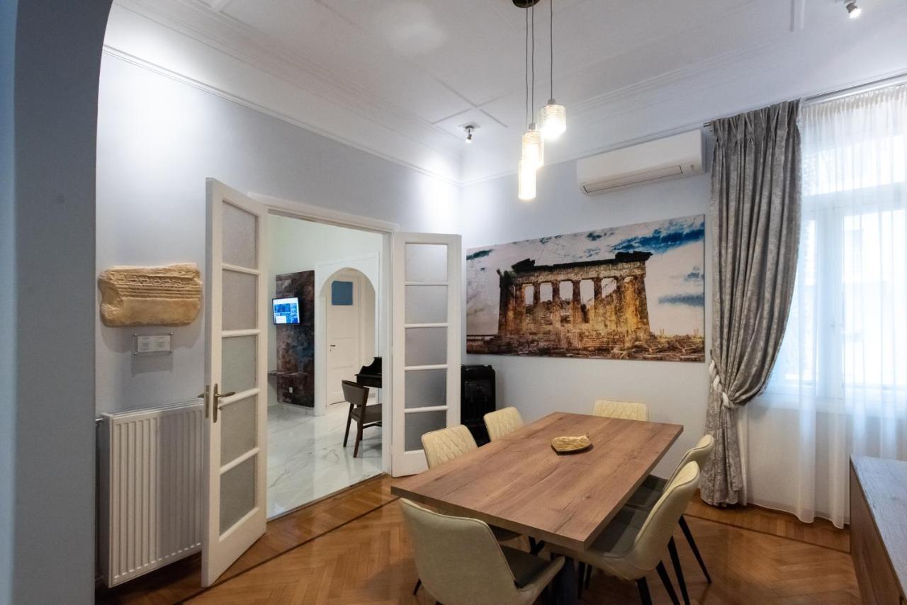 Blue Ark Lavish Sauna Suite Athens Exterior photo